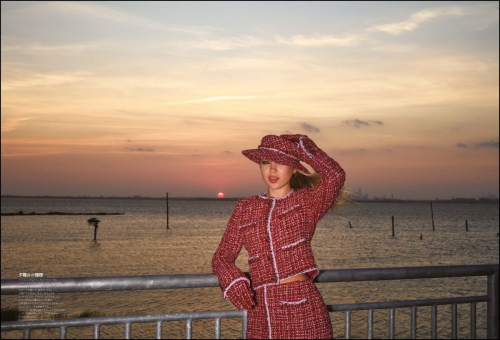 Lila Grace Moss for Vogue Japan, November 2025 2