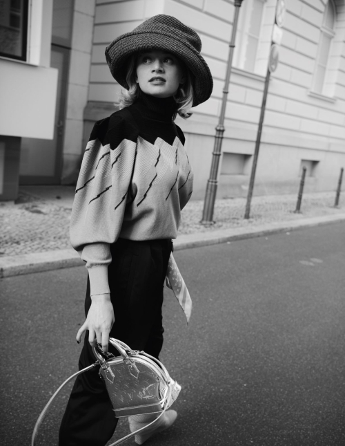 Luna Wedler for ZOO Magazine Issue #88, October 2025 7