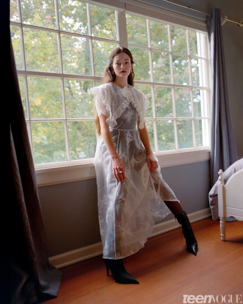 Mackenzie Foy for Teen Vogue, October 2025 2