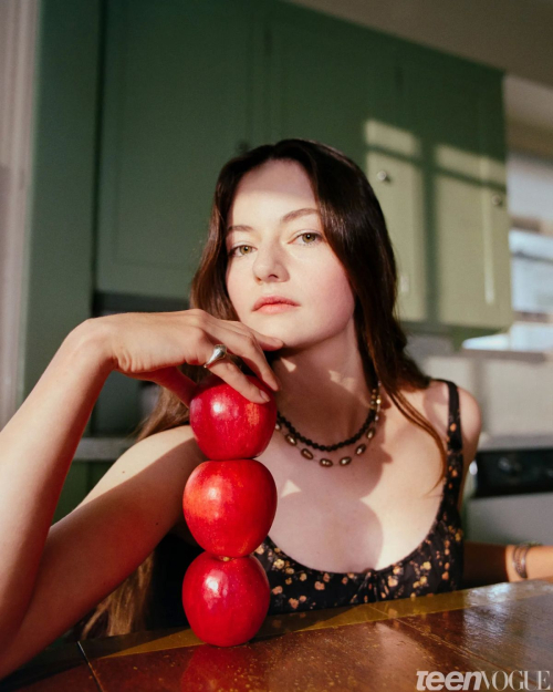 Mackenzie Foy for Teen Vogue, October 2025 5