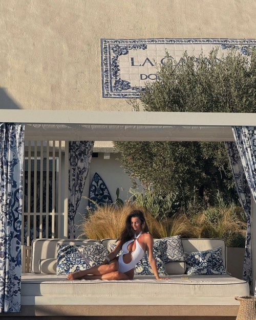 Maddy Cheary Instagram Photos, October 2025 2