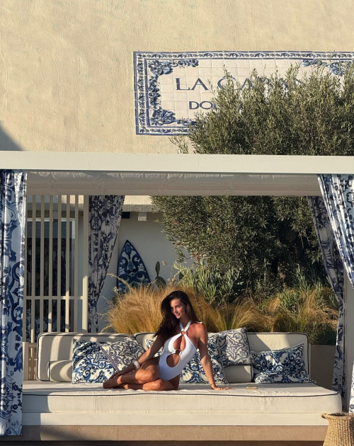 Maddy Cheary Instagram Photos, October 2025 3