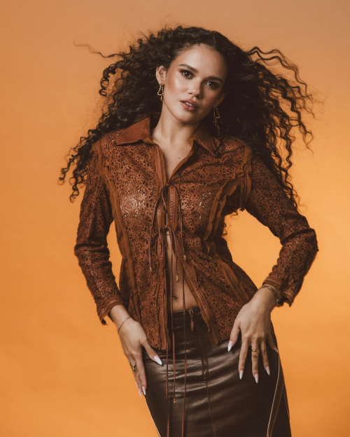 Madison Pettis for InStyle Mexico, October 2025