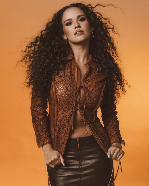 Madison Pettis for InStyle Mexico, October 2025 1