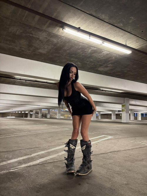 Maggie Lindemann Instagram Photos, October 2025
