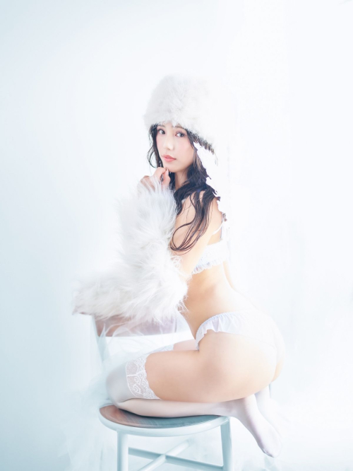 Maki Shiori – Instagram Photos, October 2025 10