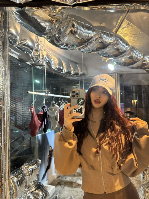 Makoto Minami Instagram Photos, October 2025 4