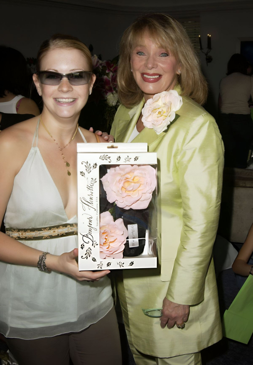 Melissa Joan Hart at Cabana Beauty Buffet, September 2002 1