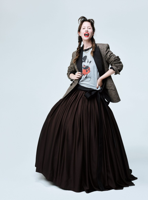 Mia Goth for Elle Magazine USA, November 2025 10