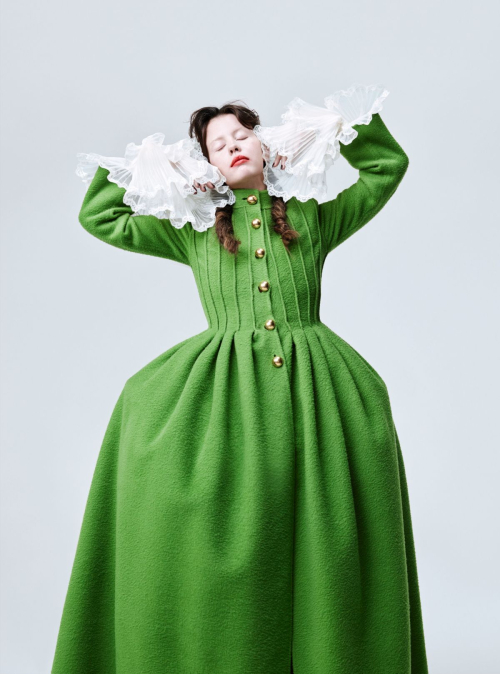 Mia Goth for Elle Magazine USA, November 2025 4