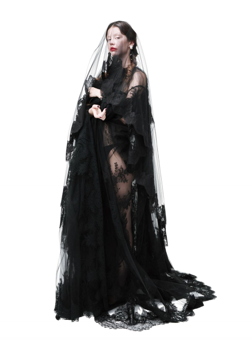 Mia Goth for Elle Magazine USA, November 2025 8