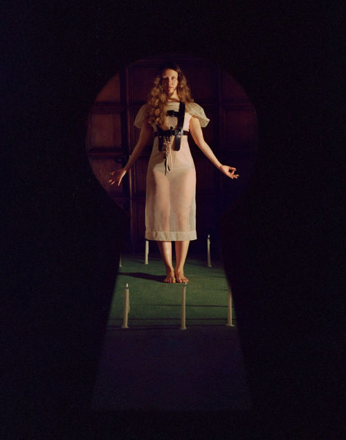 Mia Goth for Who What Wear, October 2025 4