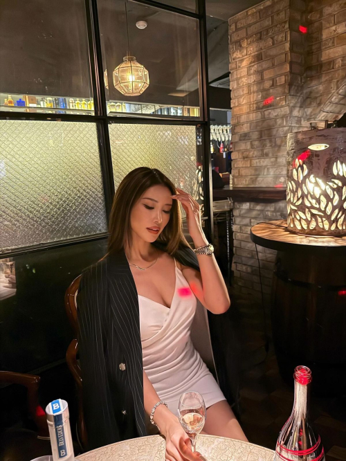 Mika Takeuchi Instagram Photos, October 2025 3