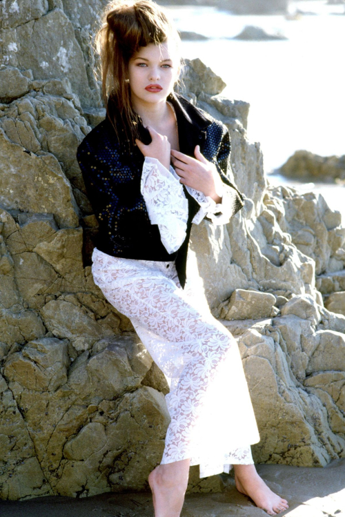 Milla Jovovich at a photoshoot, October 2025 10