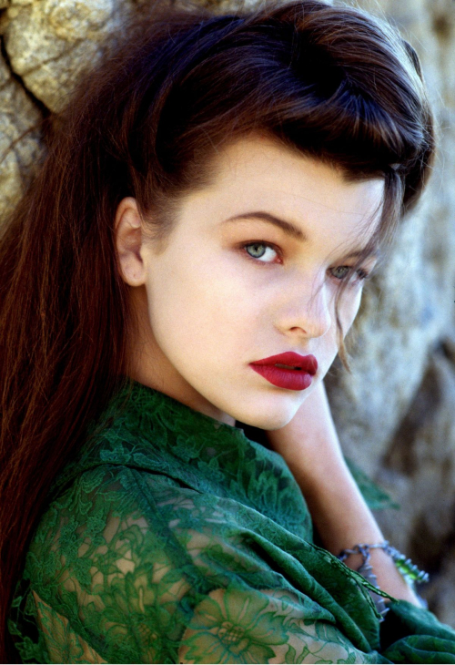 Milla Jovovich at a photoshoot, October 2025 8