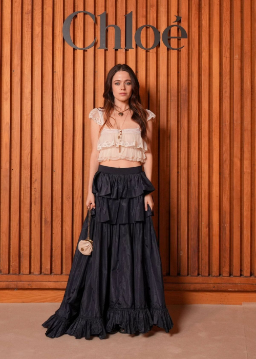 Molly Gordon at Chloe Fashion Show Paris Fashion Week, October 2025 3