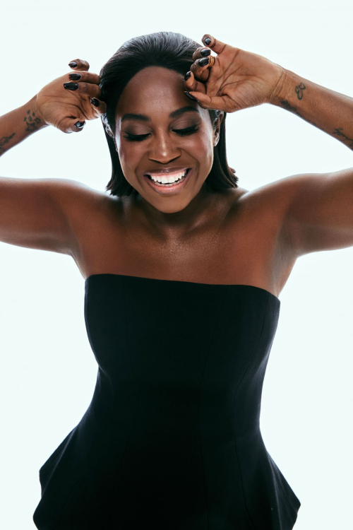Motsi Mabuse at a Photoshoot, October 2025 1