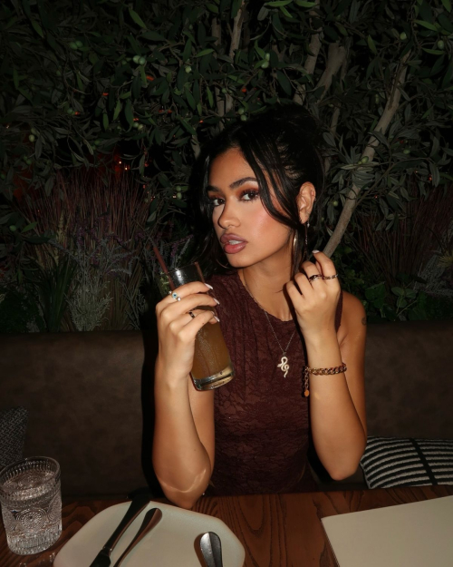 Naaz Torbati Instagram Photos, October 2025 7