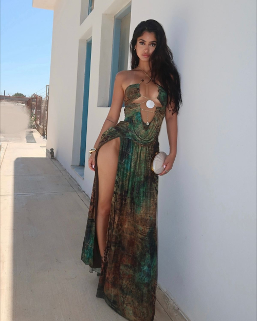 Naaz Torbati Instagram photos, October 2025