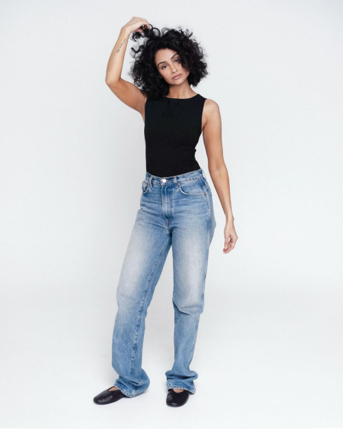 Nazanin Mandi – Instagram Photos, October 2025 1