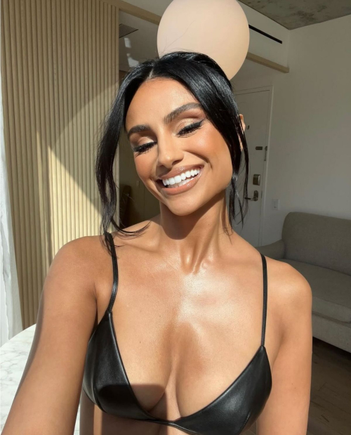 Nazanin Mandi Instagram Photos, October 2025 1