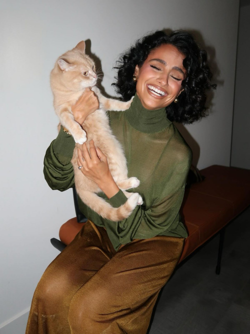 Nazanin Mandi Instagram Photos, October 2025 5