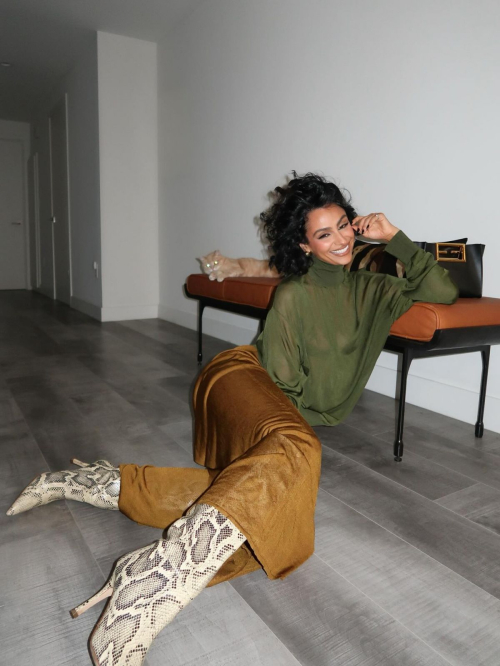 Nazanin Mandi Instagram Photos, October 2025 8