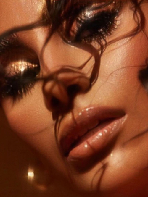 Nazanin Mandi Instagram Photos, October 2025 2