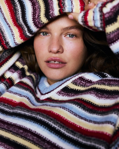 Olga Obumova for Abercrombie Collection, October 2025 4