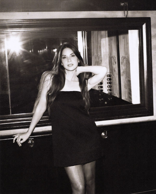 Olivia Munn Instagram Photos, October 2025 3