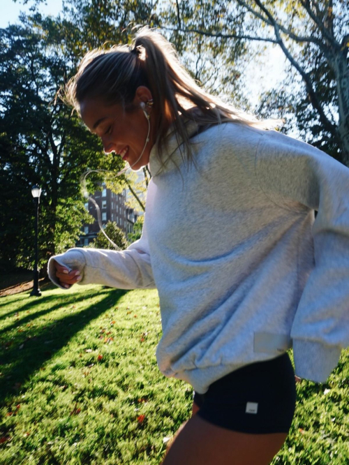 Olivia Ponton for Vuori Clothing Fall 2025 3