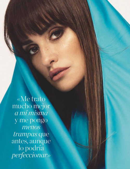 Penelope Cruz in Elle Spain, November 2025 4