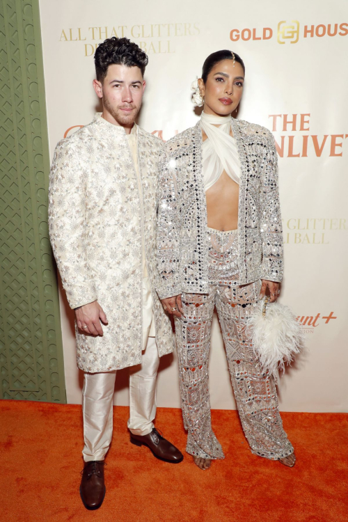 Priyanka Chopra dazzles at All That Glitters Diwali Ball New York 3