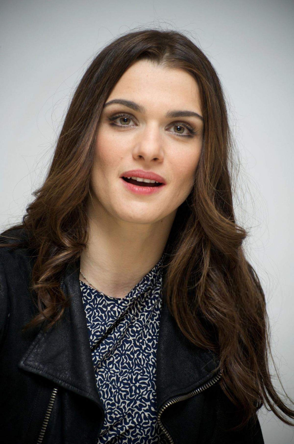 Rachel Weisz – The Lovely Bones Press Conference Portraits, December 2009