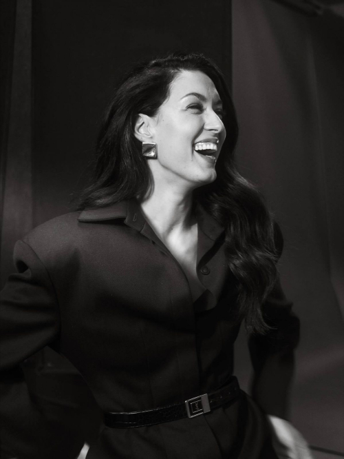 Rebecca Mir for Exclusiv Weekend, October 2025 8