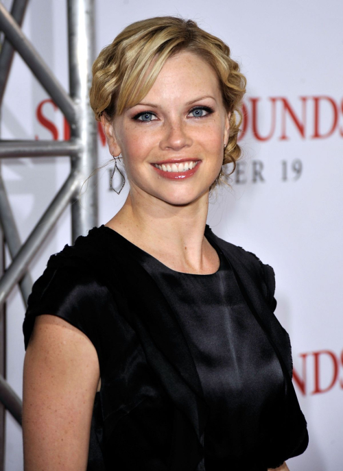 Sarah Jane Morris at Seven Pounds Premiere 1