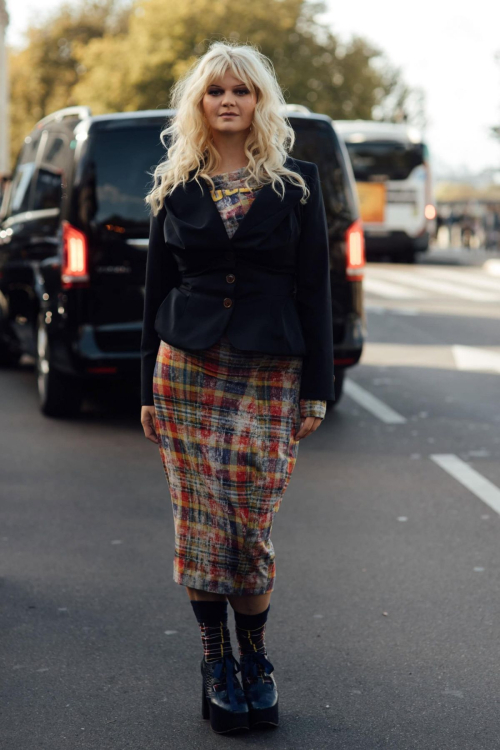Sophie Passmann at Vivienne Westwood Womenswear Show Paris Fashion Week, October 2025