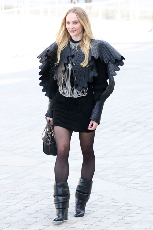 Sophie Turner at Louis Vuitton Fashion Show Paris Fashion Week, September 2025 3