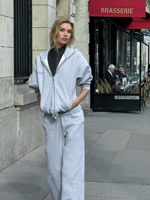 Stella Maxwell Instagram Photos, October 2025
