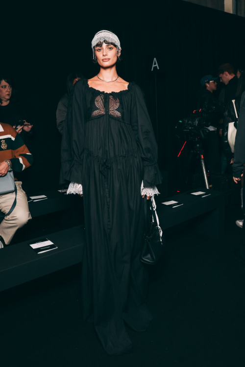 Taylor Hill at Ann Demeulemeester Fashion Show Paris Fashion Week, October 2025 9