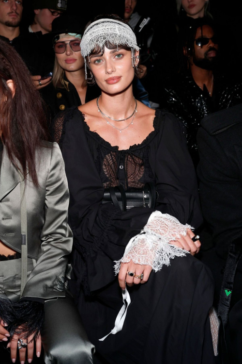 Taylor Hill at Ann Demeulemeester Fashion Show Paris Fashion Week, October 2025 3