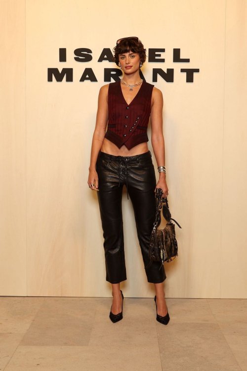 Taylor Hill at Isabel Marant Show Paris Fashion Week, October 2025 4