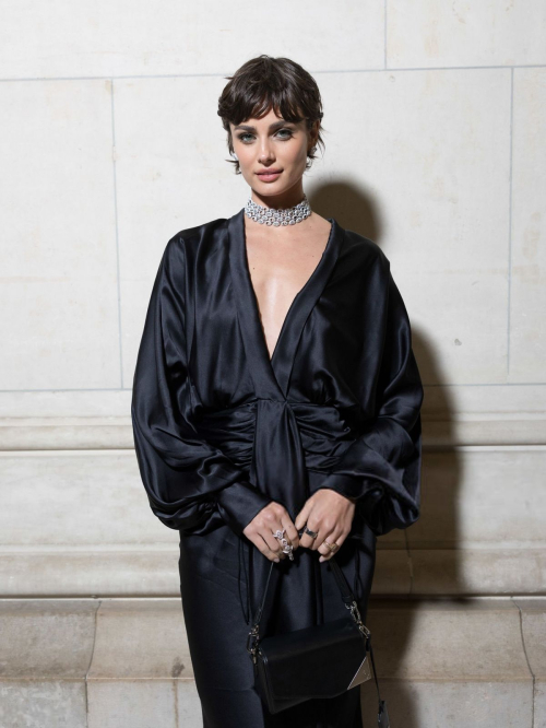 Taylor Hill at Messika Fashion Show Paris Fashion Week, October 2025 2