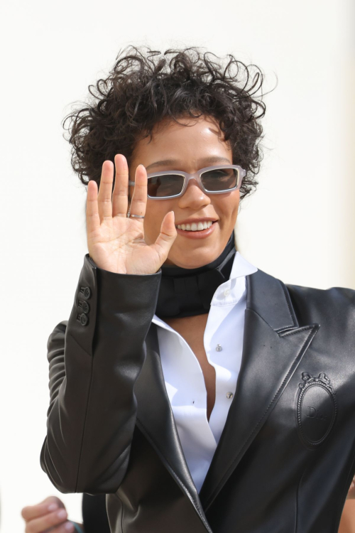 Taylor Russell Arrives at Christian Dior Fashion Show Paris Fashion Week, October 2025 3