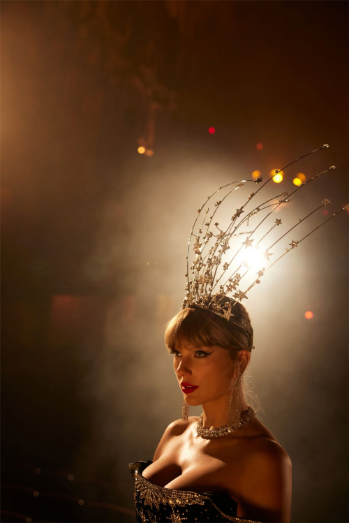 Taylor Swift – The Life of a Showgirl Photoshoot, 2025 9