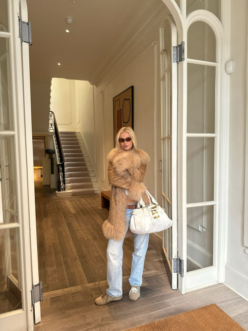 Victoria Turner Instagram Photos, October 2025 6