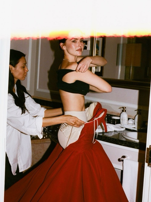 Zoey Deutch Academy Museum Gala photoshoot, October 2025 10