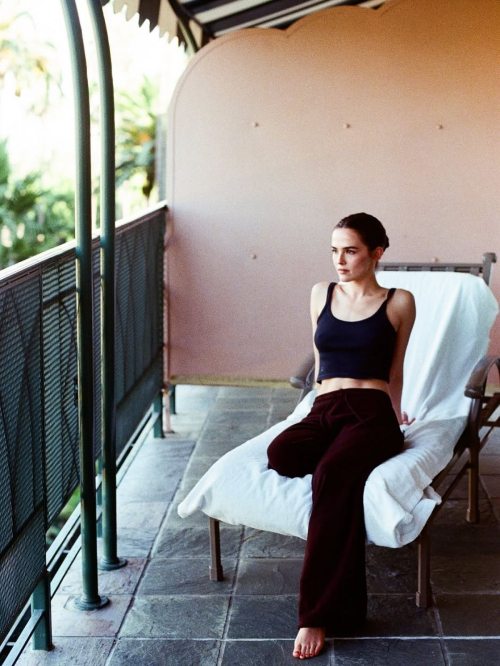 Zoey Deutch Academy Museum Gala photoshoot, October 2025 2