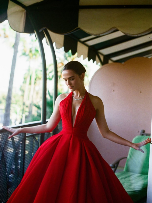 Zoey Deutch Academy Museum Gala photoshoot, October 2025 8