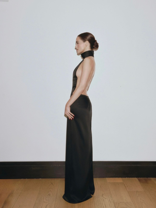 Zoey Deutch Anniversary Premiere Photoshoot, October 2025 2